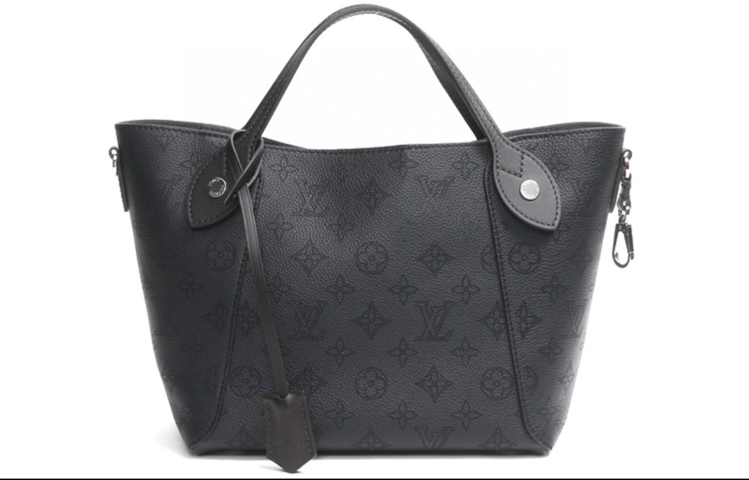 MOMO-- M54353 Calfskin item : A-B00H0363