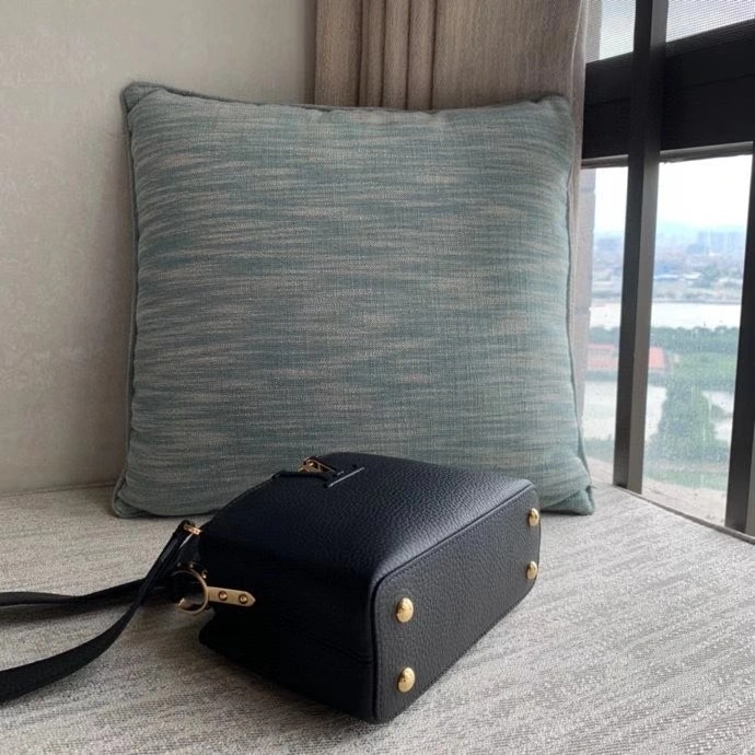 MOMO-- M56071 item：C-B000H0821R