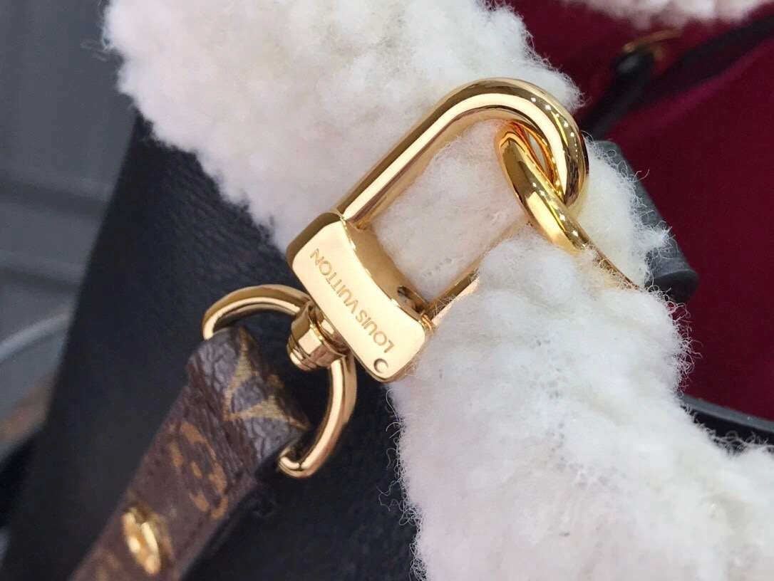 *MOMO-- M56963 sheepskin item:174B68D0672