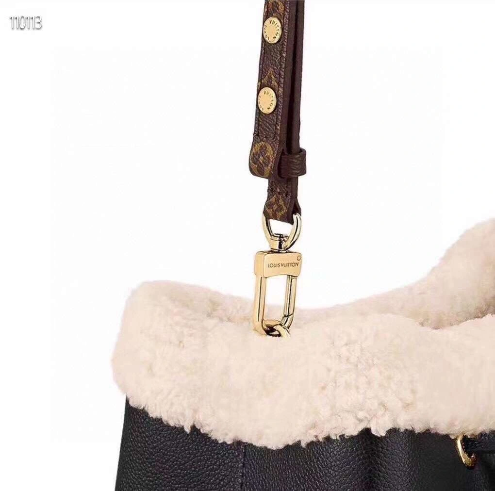 *MOMO-- M56963 sheepskin item:174B68D0672
