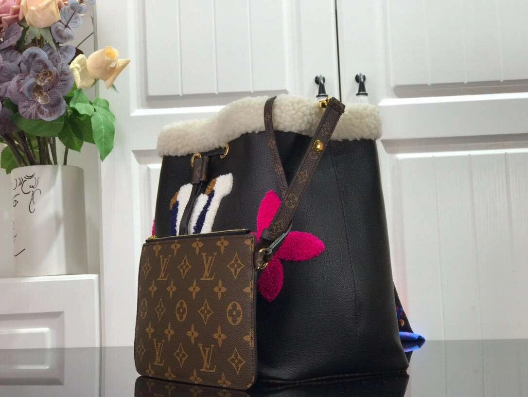 *MOMO-- M56963 sheepskin item:174B68D0672