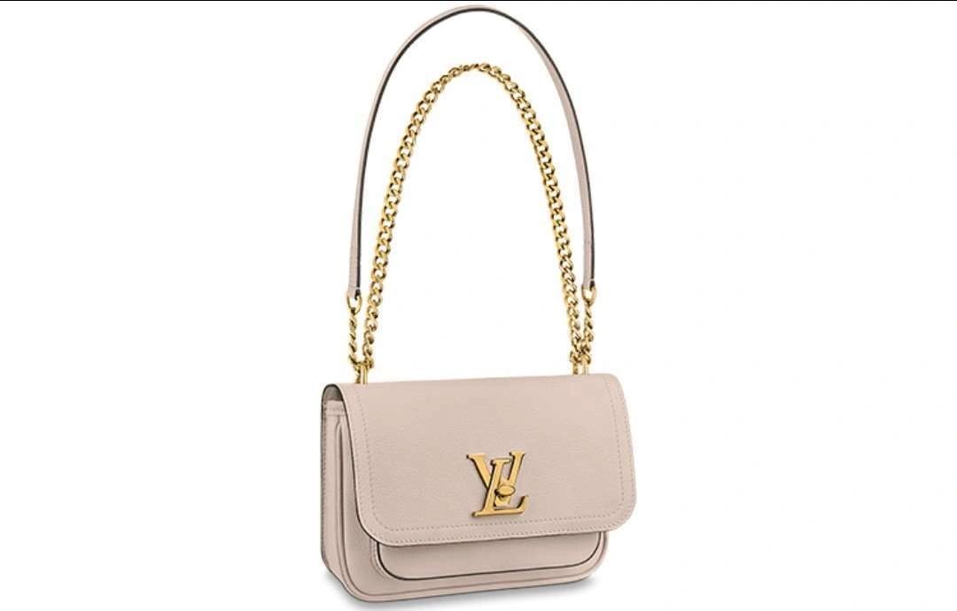 *MOMO-- M57072 cowhide item : A-B00G3021