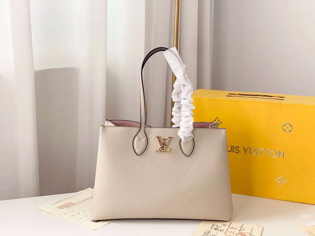 MOMO-- M57345 Cowhide 3 Colour item:174B37D0780-3