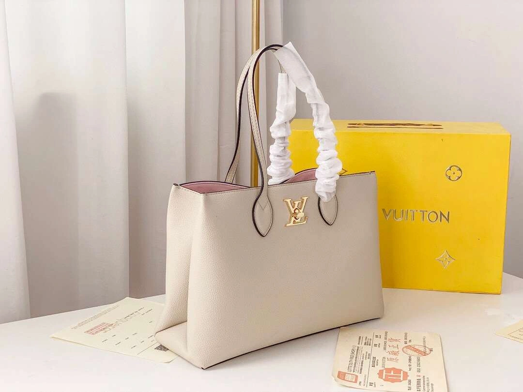 MOMO-- M57345 Cowhide 3 Colour item:174B37D0780-3
