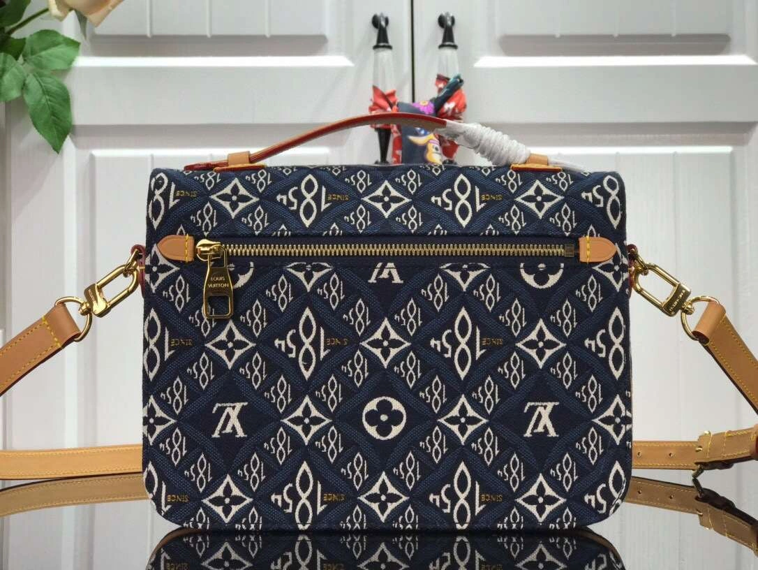 *MOMO-- M57395 item :174B60E1539