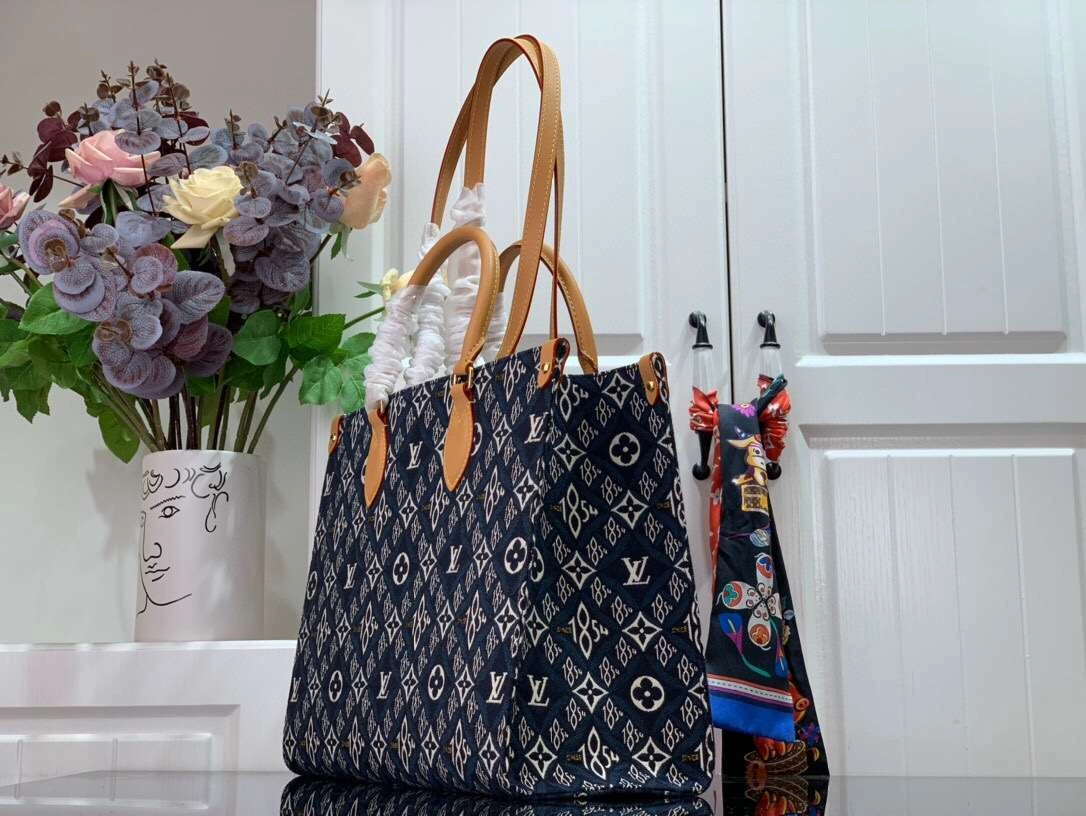 MOMO-- M57396 45039 item :174B70E1802