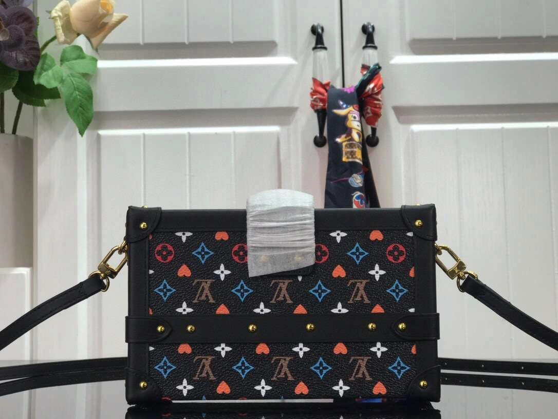*MOMO-- M57454 item:174B00D0678