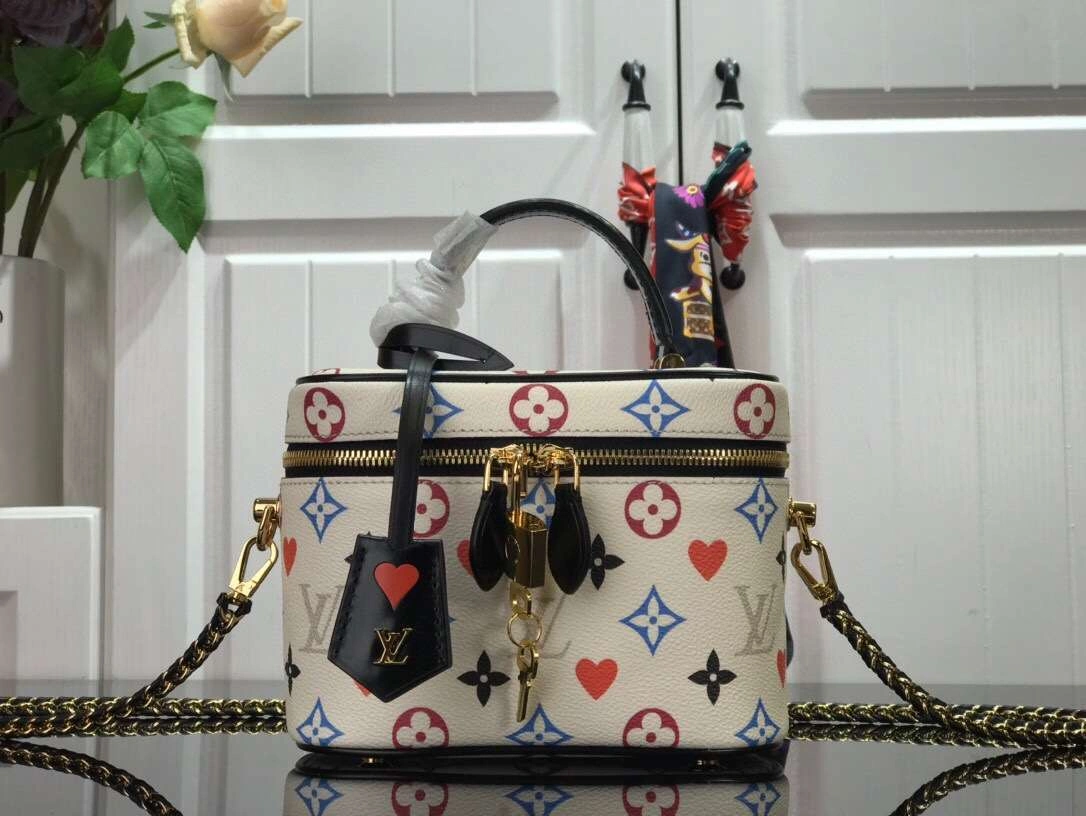 MOMO-- M57482 45165 2 colour item:174B50D0716-2