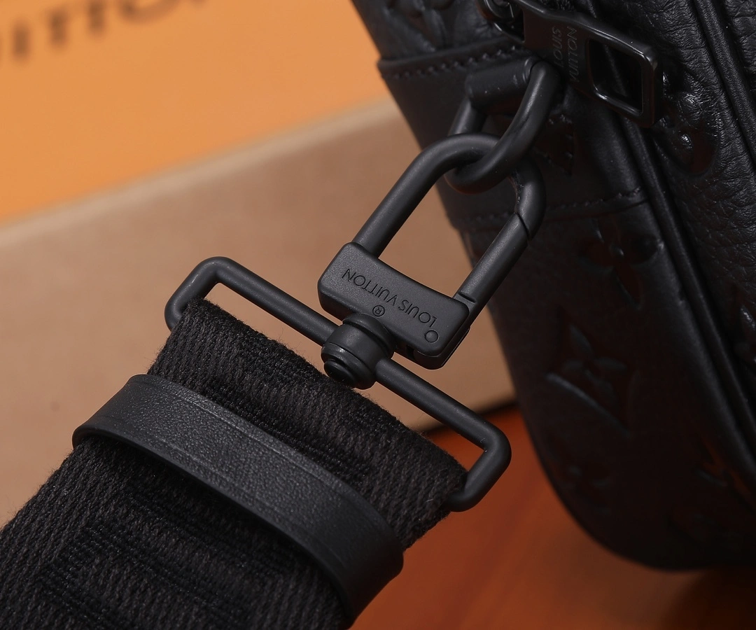 &MOMO-- M58489 item：C-B000I2511V