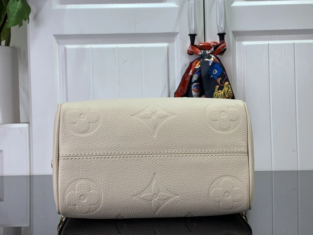 MOMO-- M58954 item:D-B174A1521