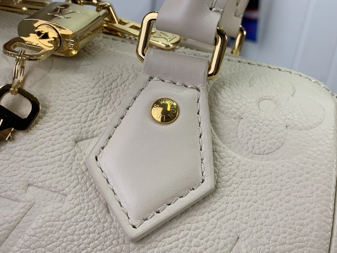 MOMO-- M58954 item:D-B174A1521