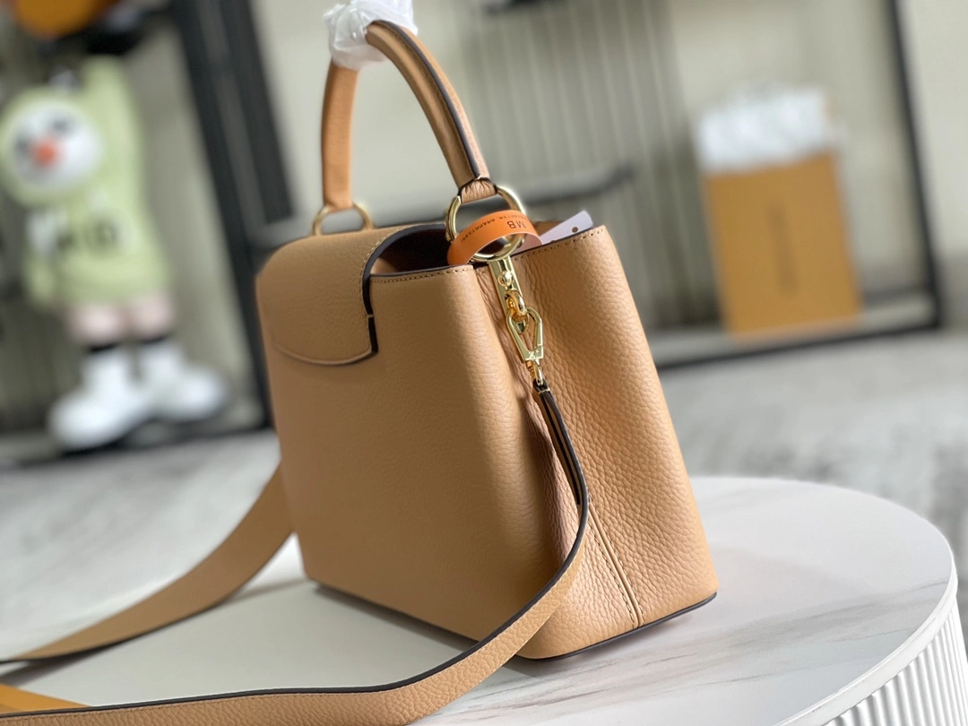 MOMO-- M59227 high quality version item：C-B000H0817R