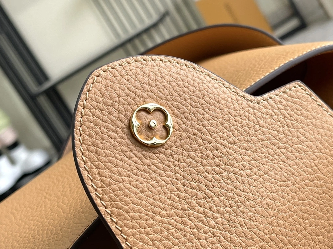 MOMO-- M59227 high quality version item：C-B000H0817R