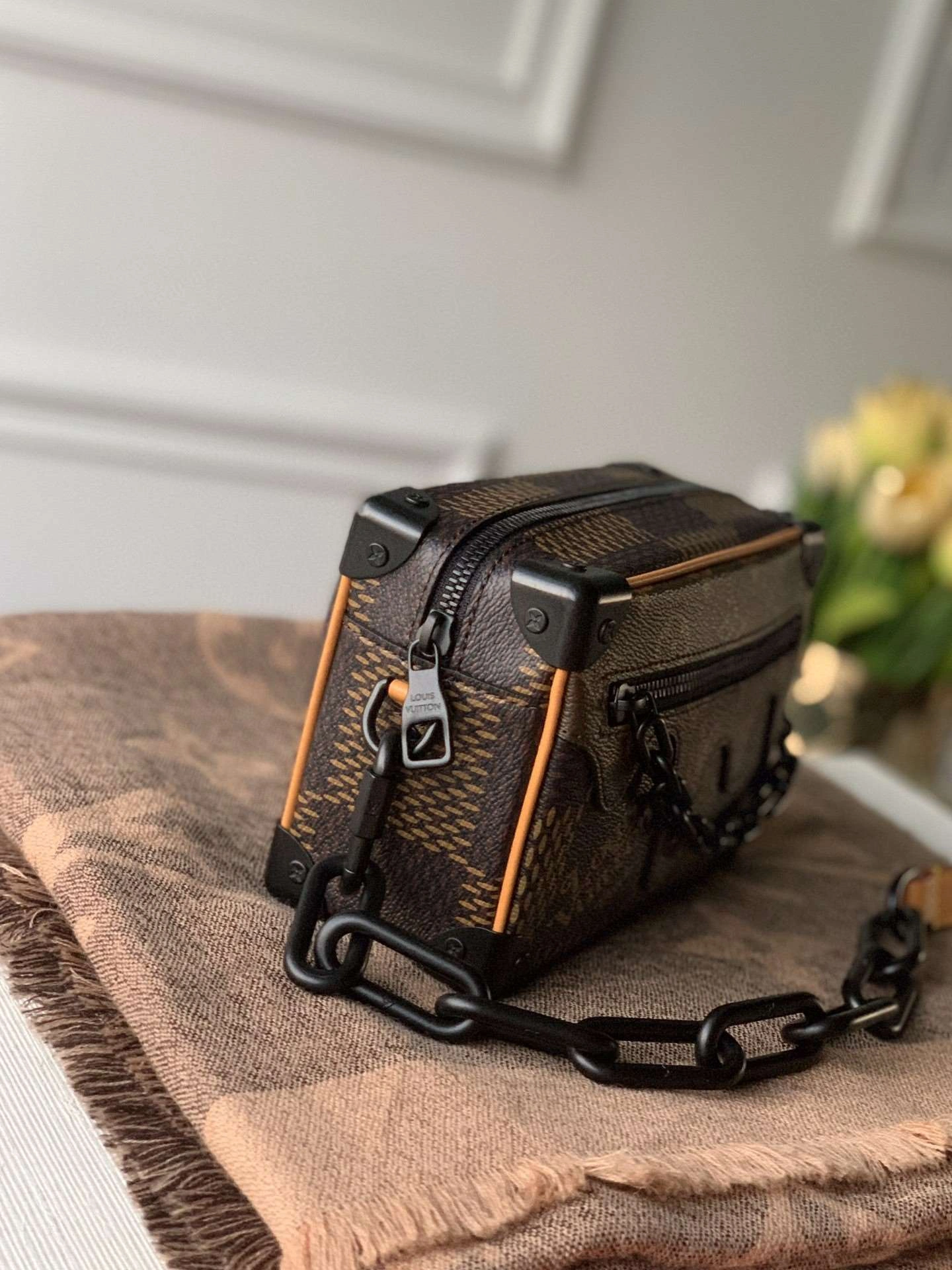 *MOMO---M60394 cowhide item : A-B328G2828