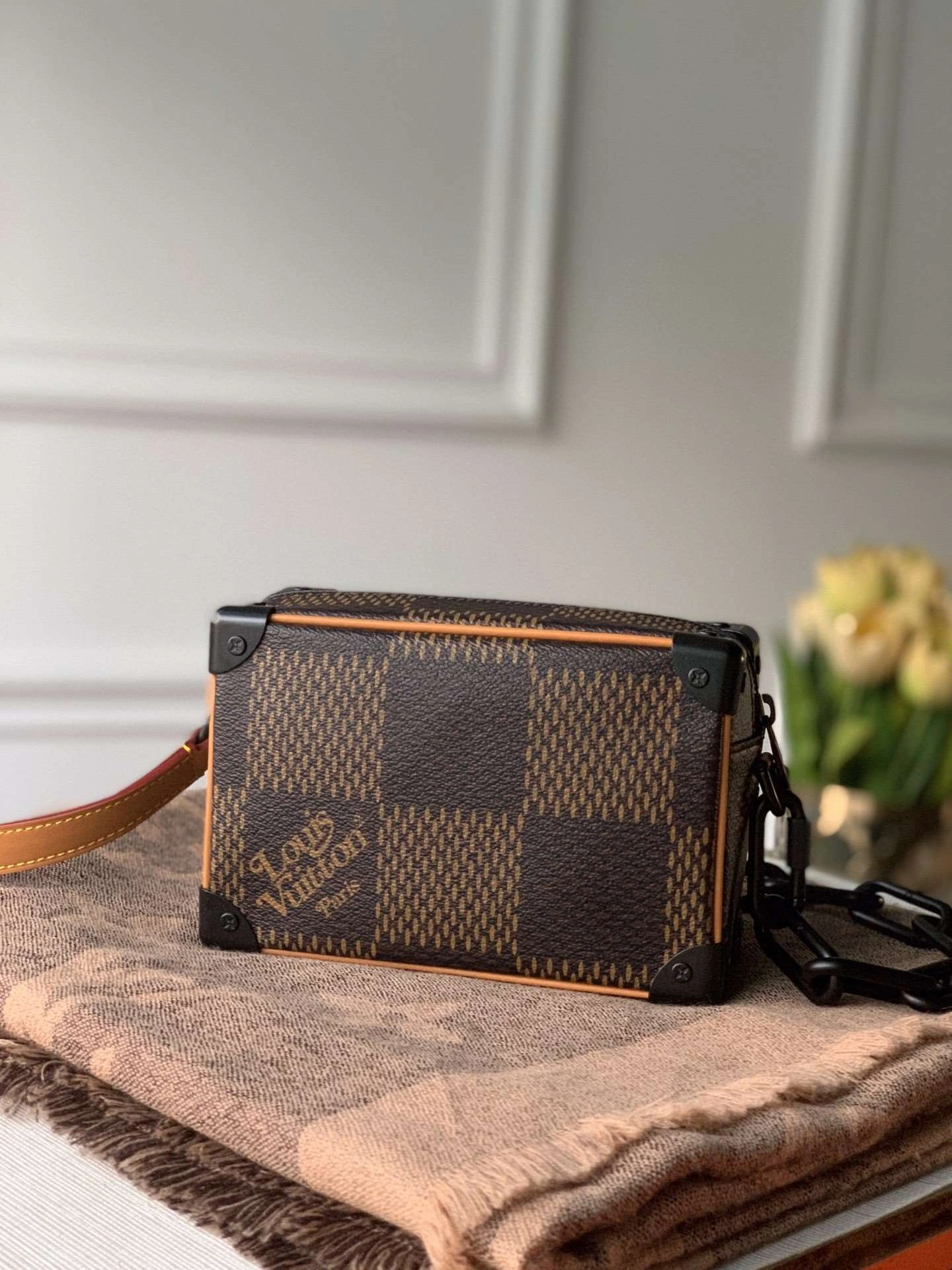 *MOMO---M60394 cowhide item : A-B328G2828