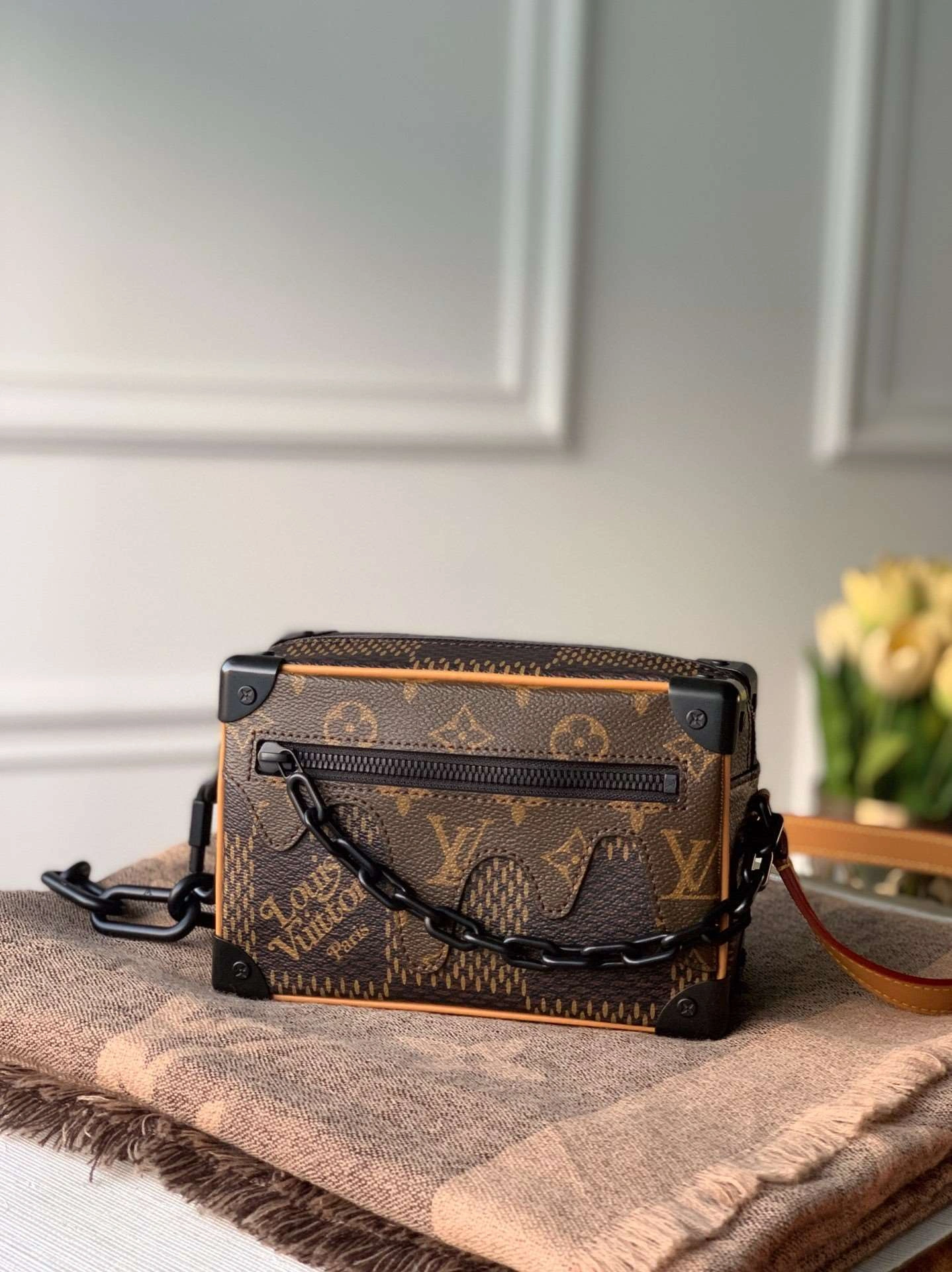 *MOMO---M60394 cowhide item : A-B328G2828