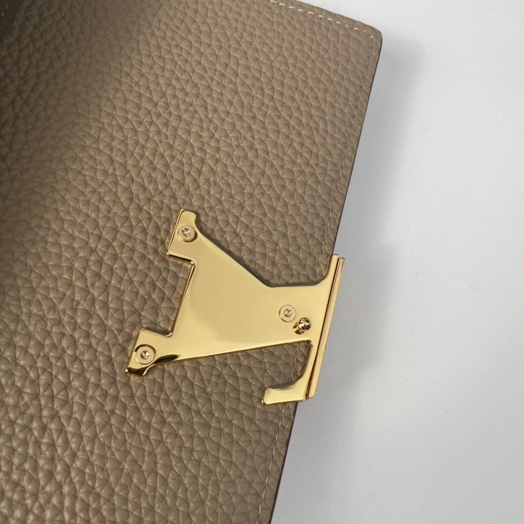 &MOMO-- M61249 item：C-B000H0811R