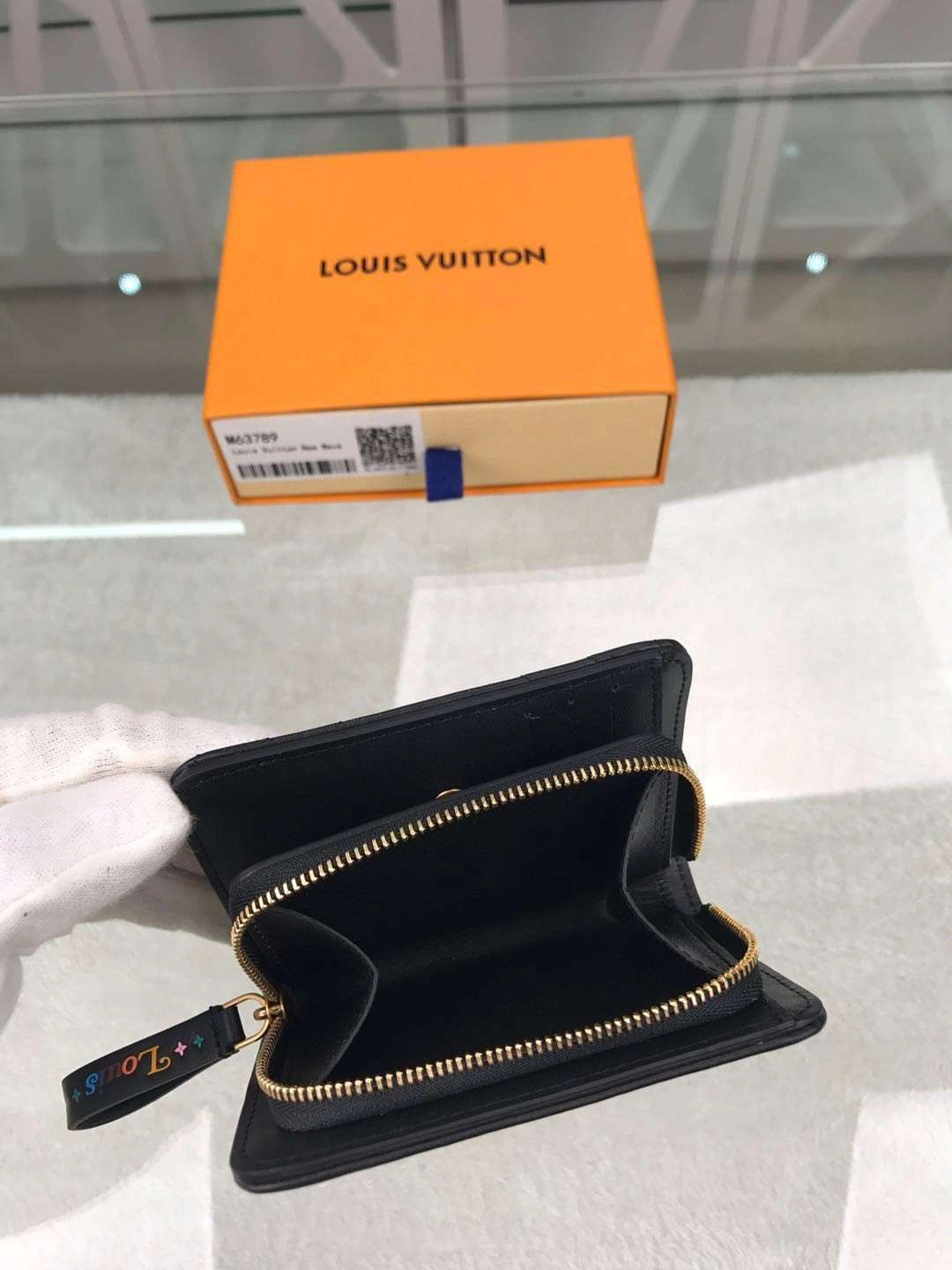 *MOMO-- M63789 Calfskin item : A-B040G3138