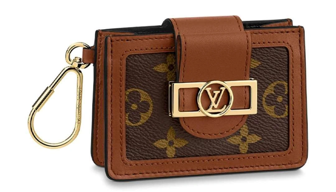 *MOMO-- M68746DAUPHINE item : A-B180G2844