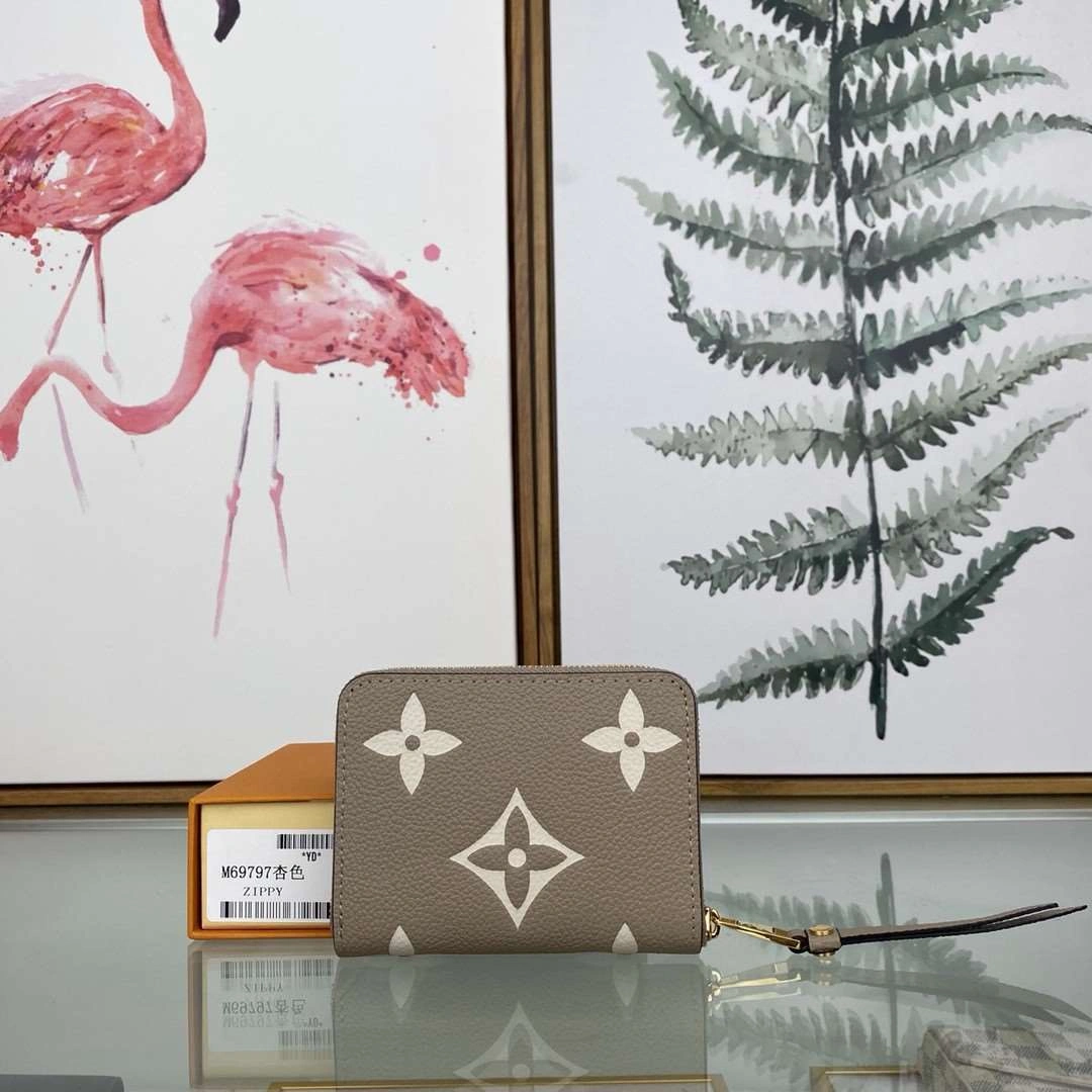 &MOMO-- M69797 cowhide item : A-B106H0230
