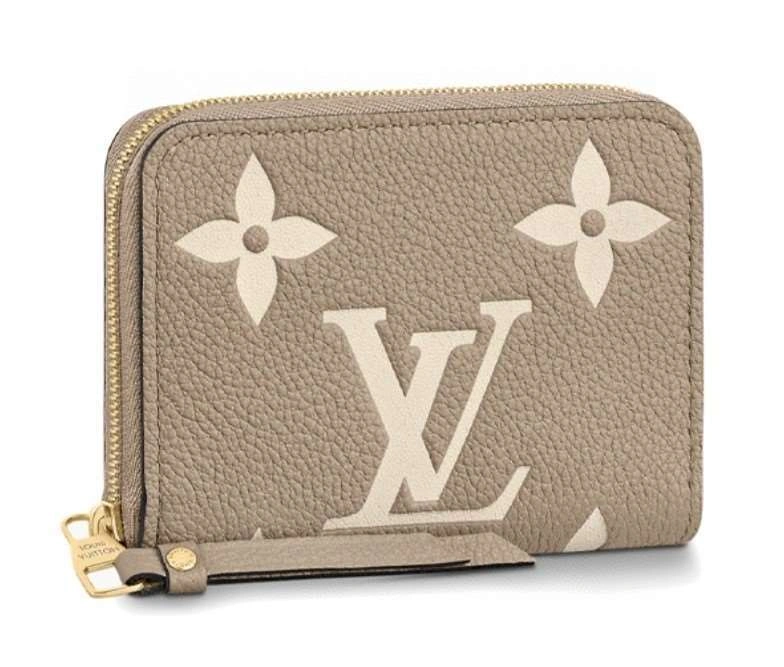 &MOMO-- M69797 cowhide item : A-B106H0230