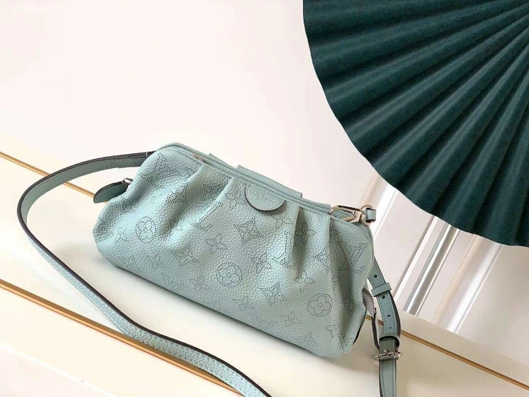 *MOMO---M80094 Calfskin item : A-B00G2927