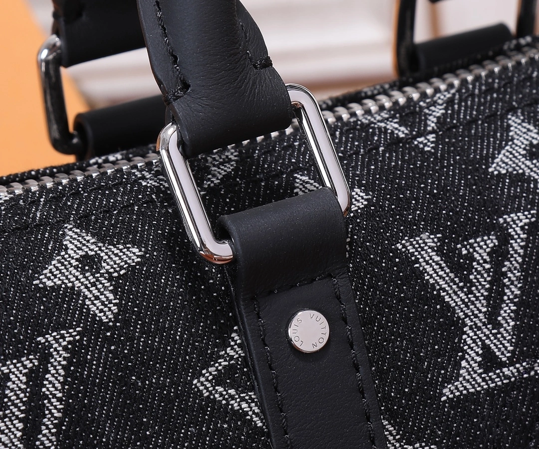 MOMO-- M81010 item：C-B000F0230R