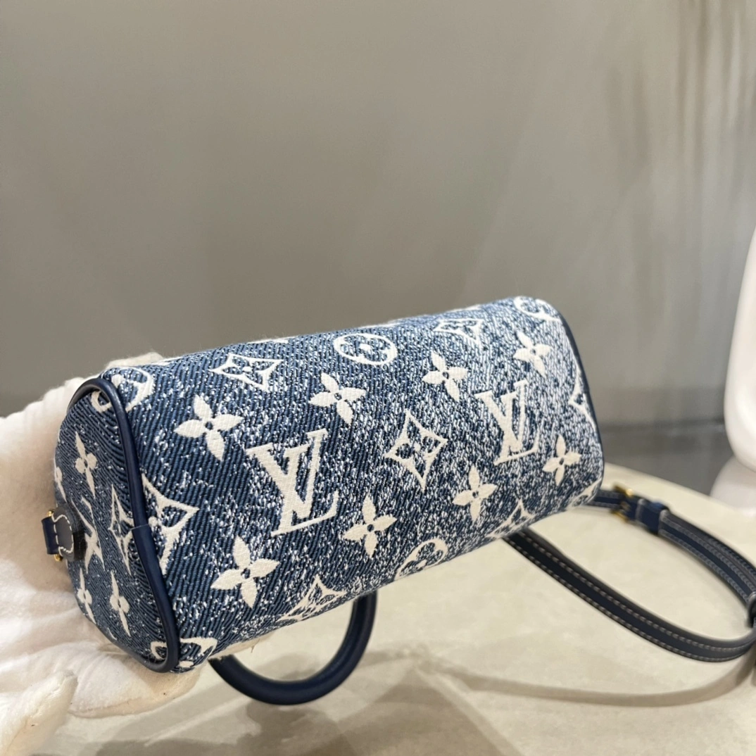 MOMO-- M81168 high quality version item：C-B007F1420R