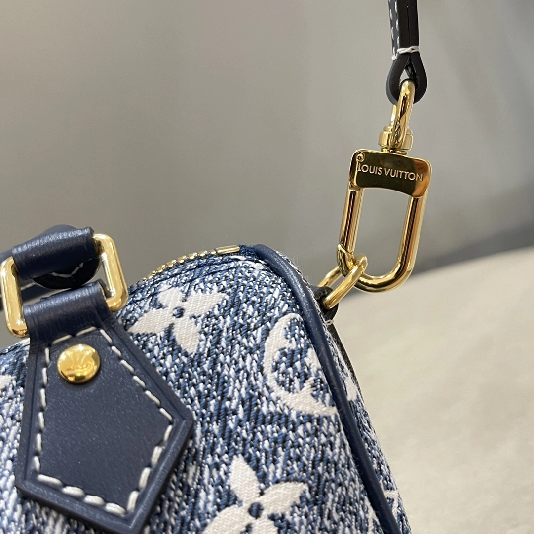 MOMO-- M81168 high quality version item：C-B007F1420R