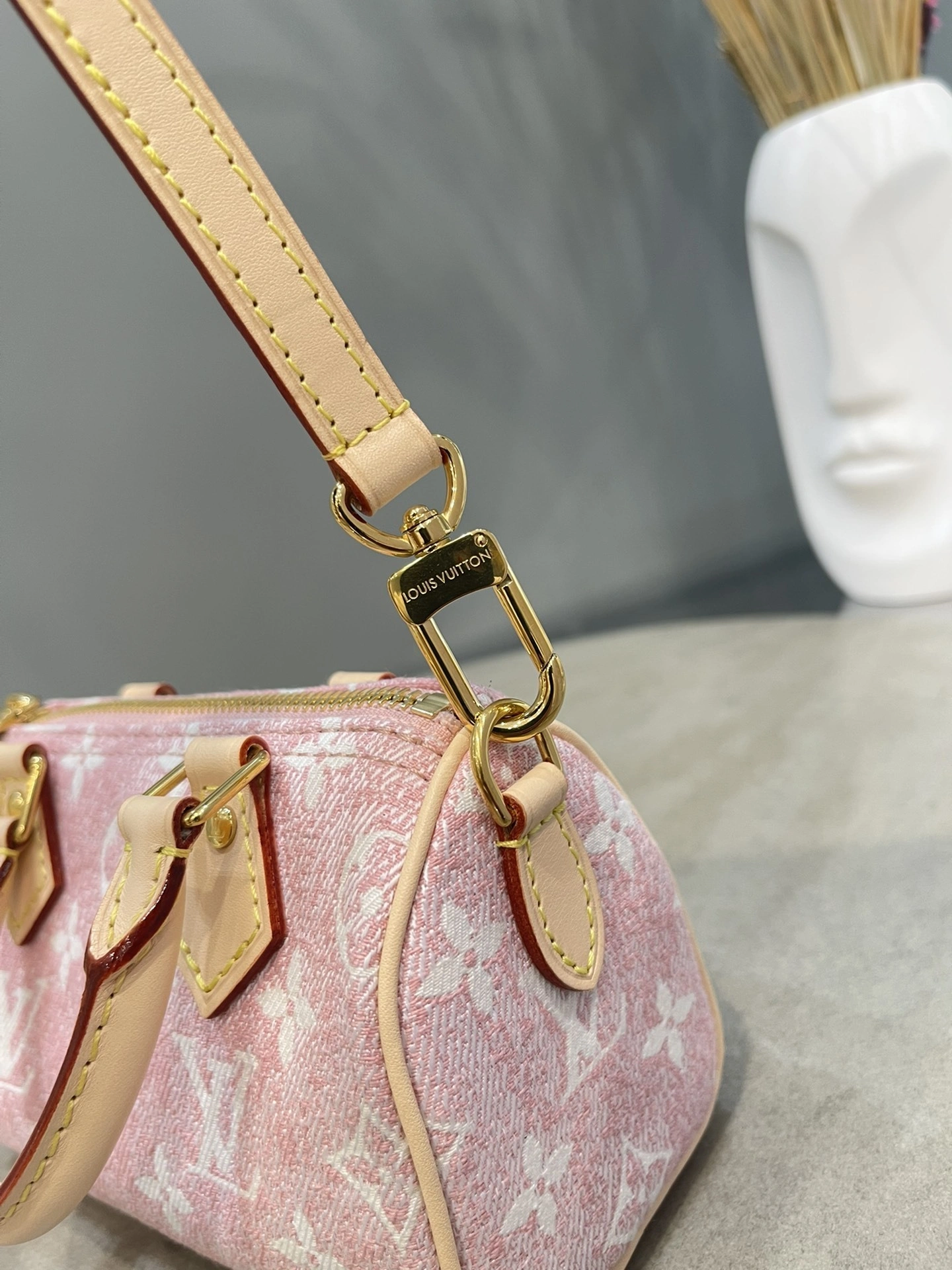 MOMO-- M81213 high quality version item：C-B007F1421R