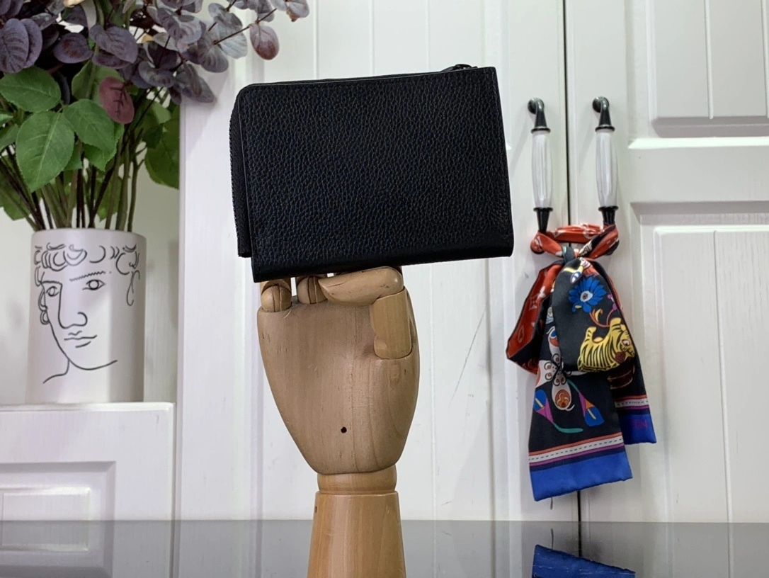 MOMO-- M81740 item:D-B174A1525