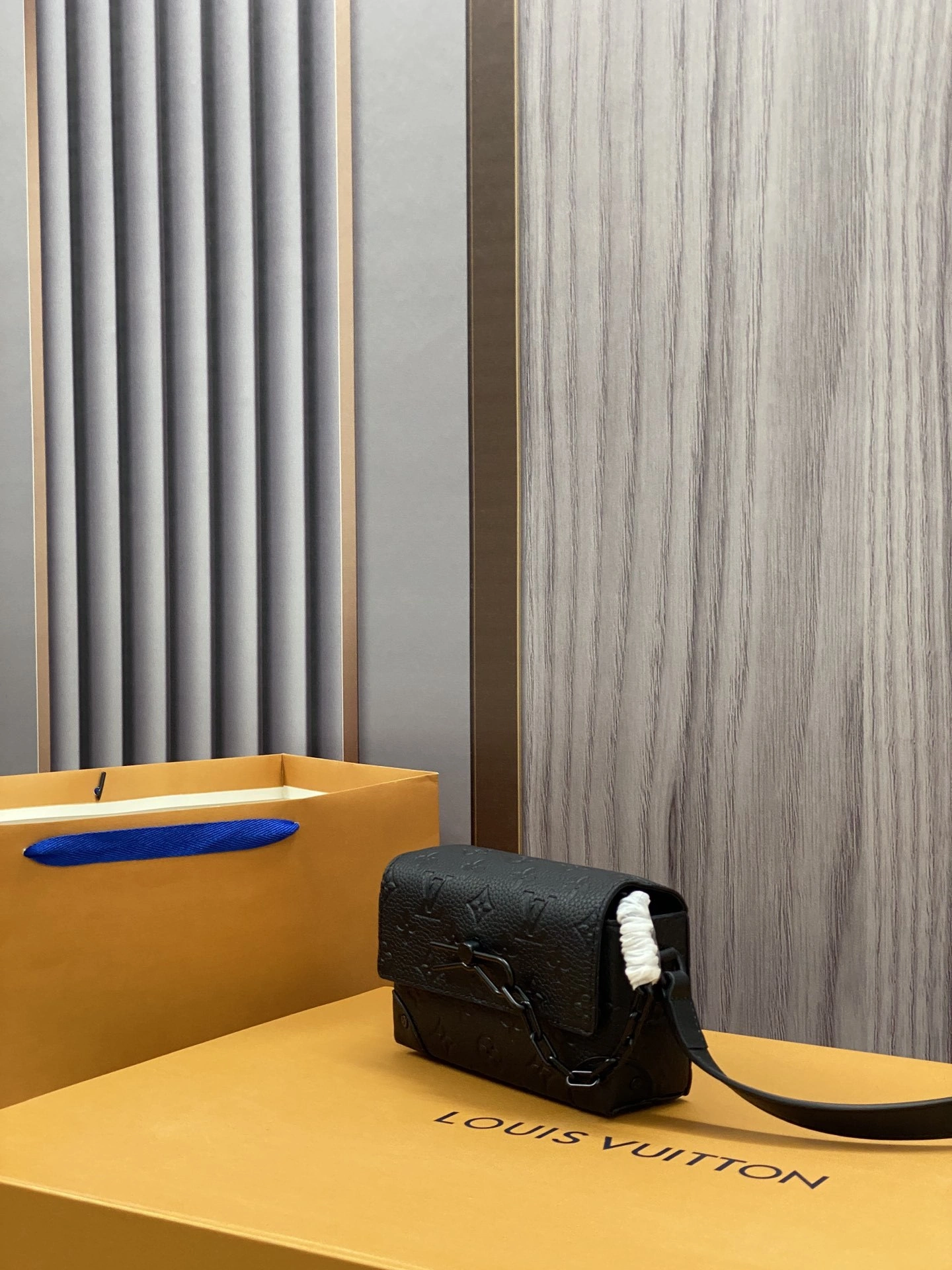 MOMO-- M81746 high quality version item：C-B808G3104R