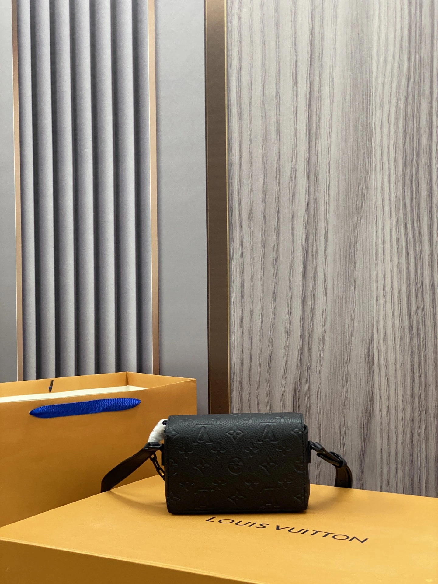 MOMO-- M81746 high quality version item：C-B808G3104R