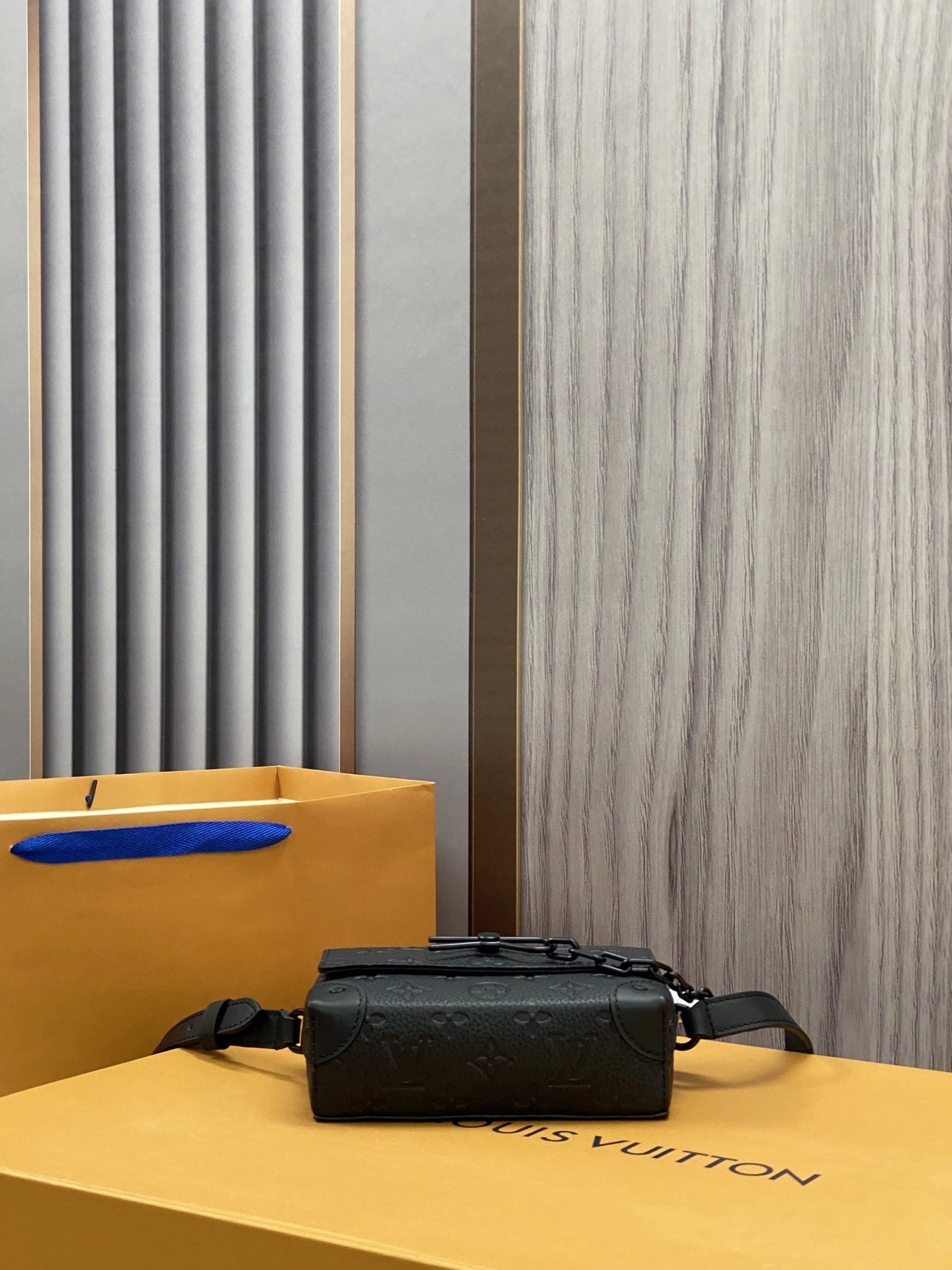 MOMO-- M81746 high quality version item：C-B808G3104R