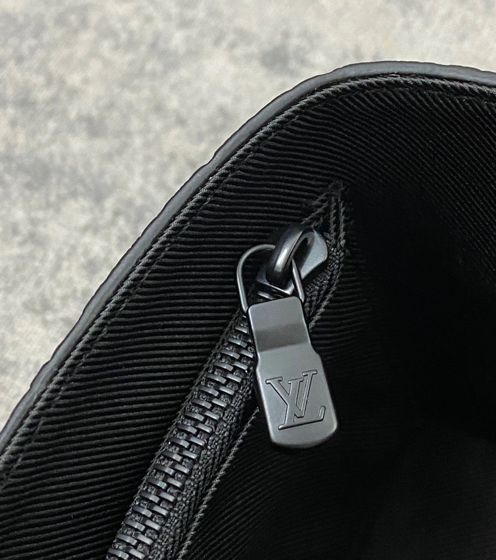 MOMO-- M81746 high quality version item：C-B808G3104R