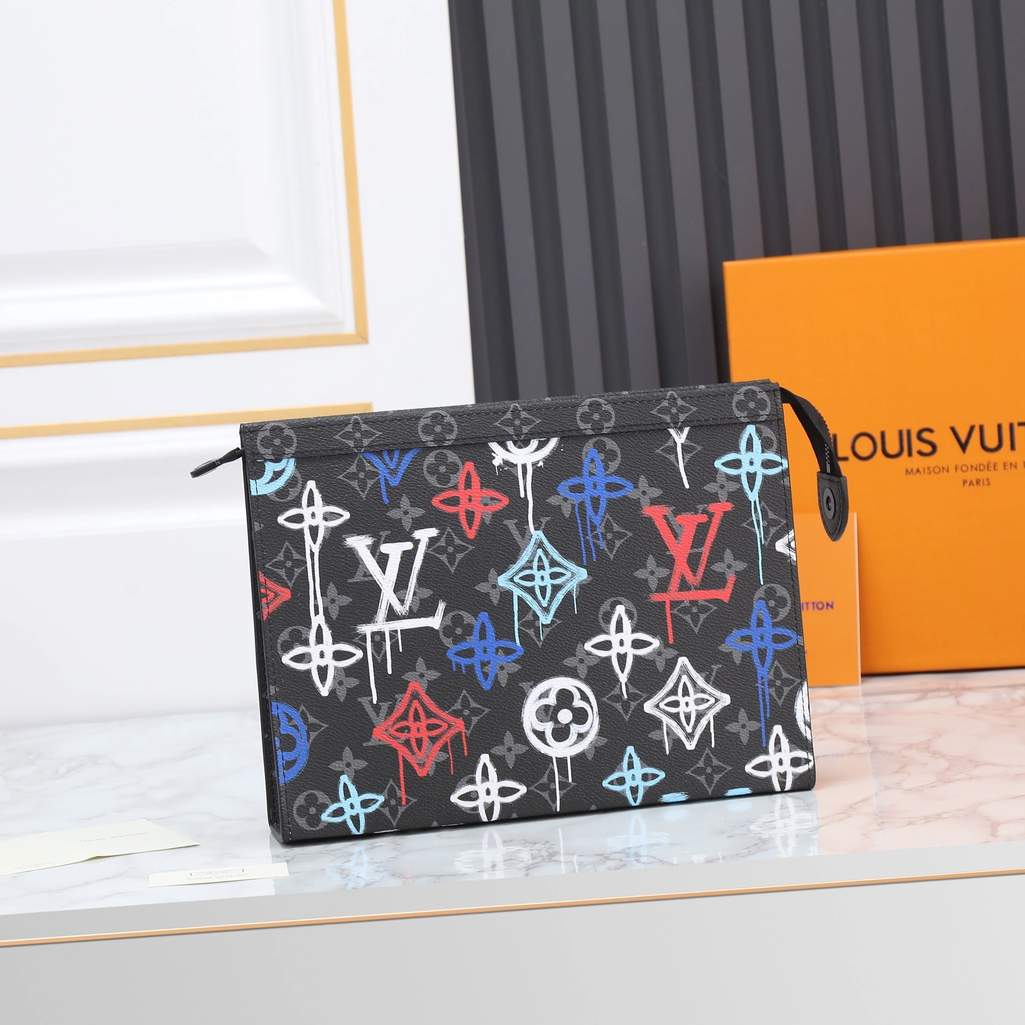 MOMO-- M81803 item：C-B116F0268R