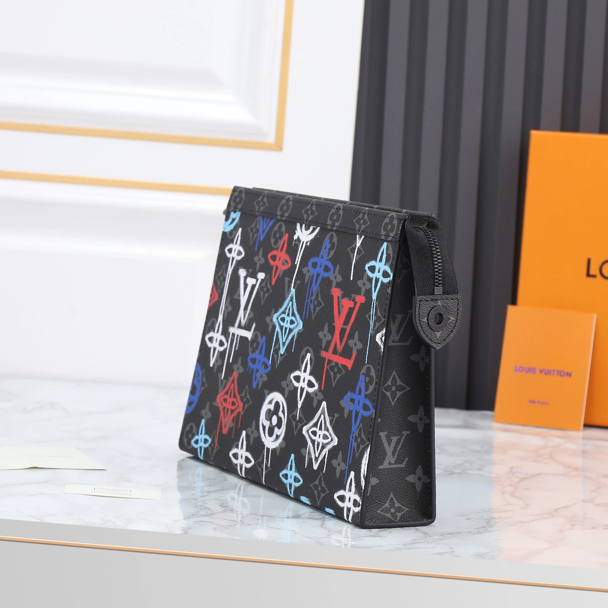 MOMO-- M81803 item：C-B116F0268R