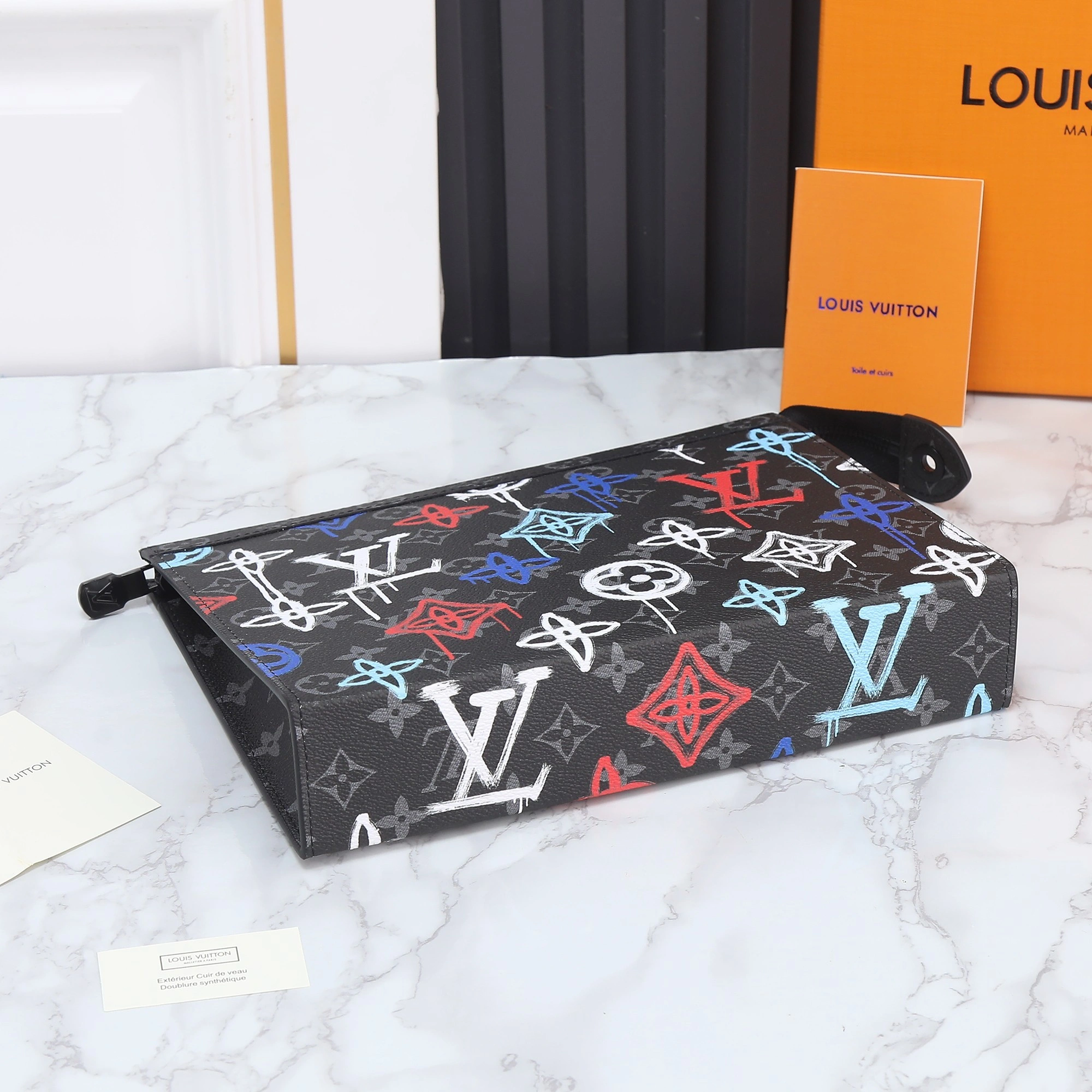 MOMO-- M81803 item：C-B116F0268R