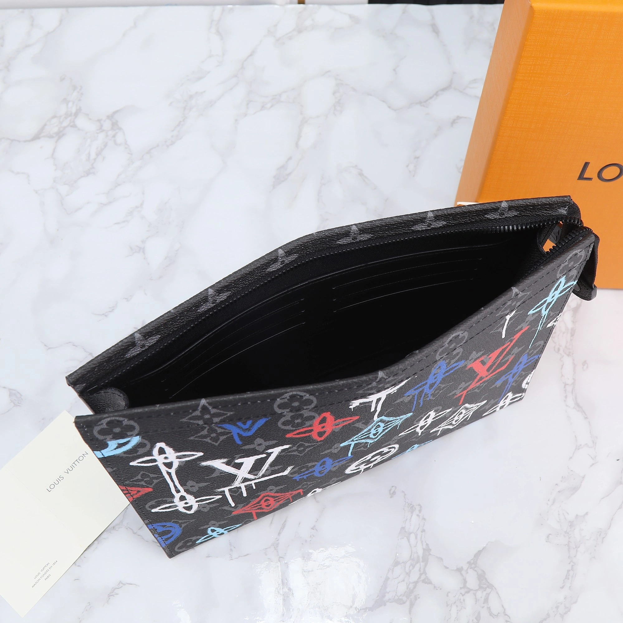 MOMO-- M81803 item：C-B116F0268R
