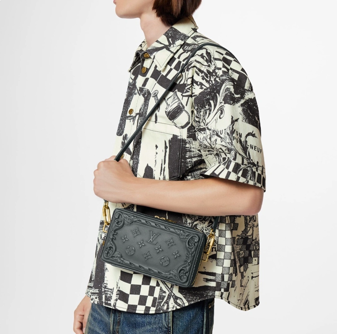 MOMO-- M82035 item：C-B000F0252R