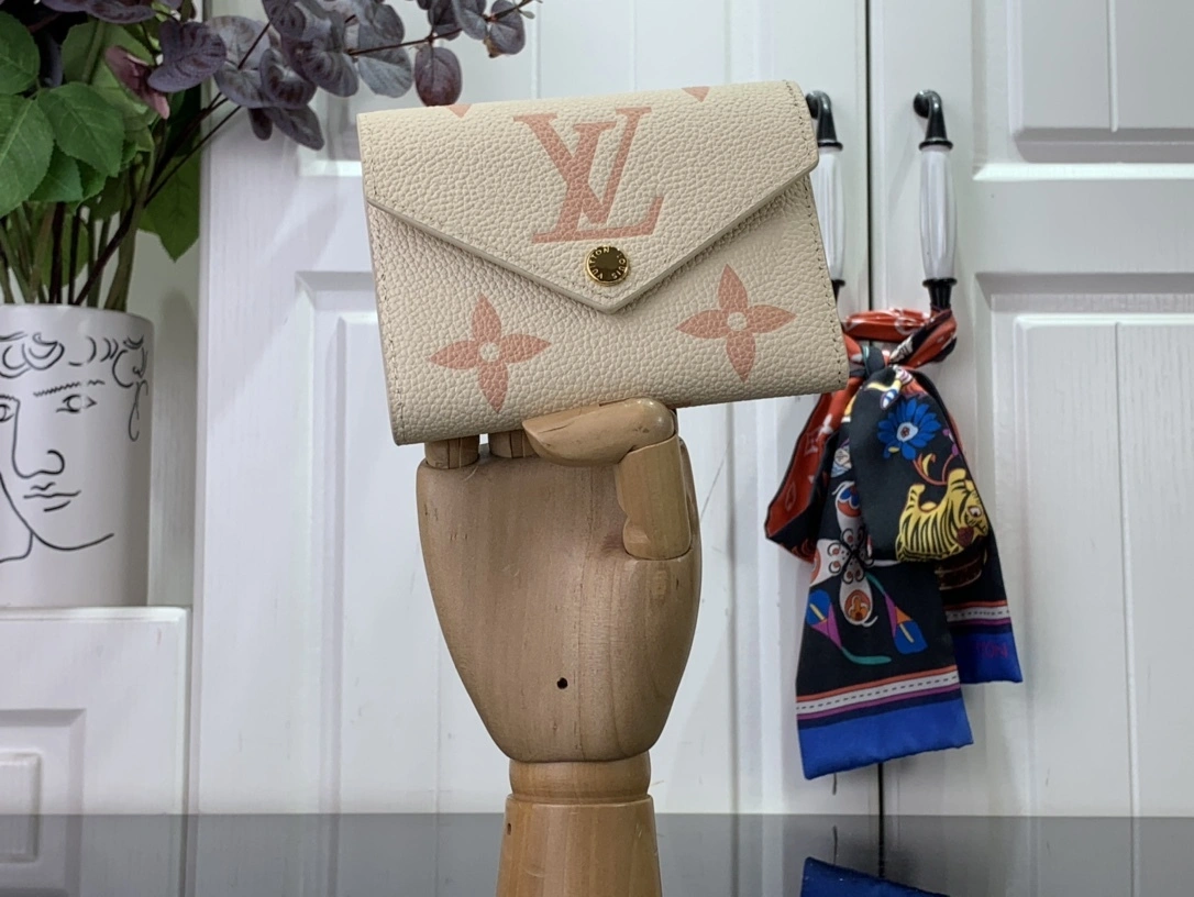 MOMO-- M82062 item:D-B174A1508