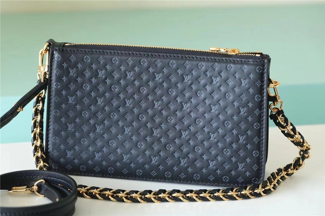 MOMO-- M82247 item：C-B788F0946R