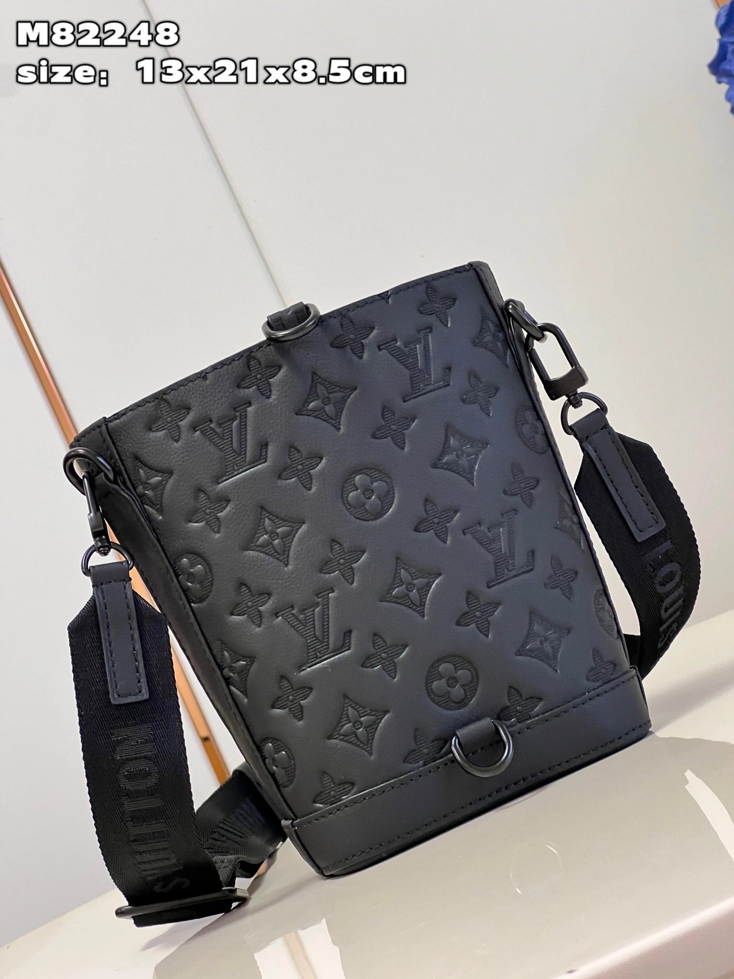 MOMO-- M82248 item：C-B479F0988R