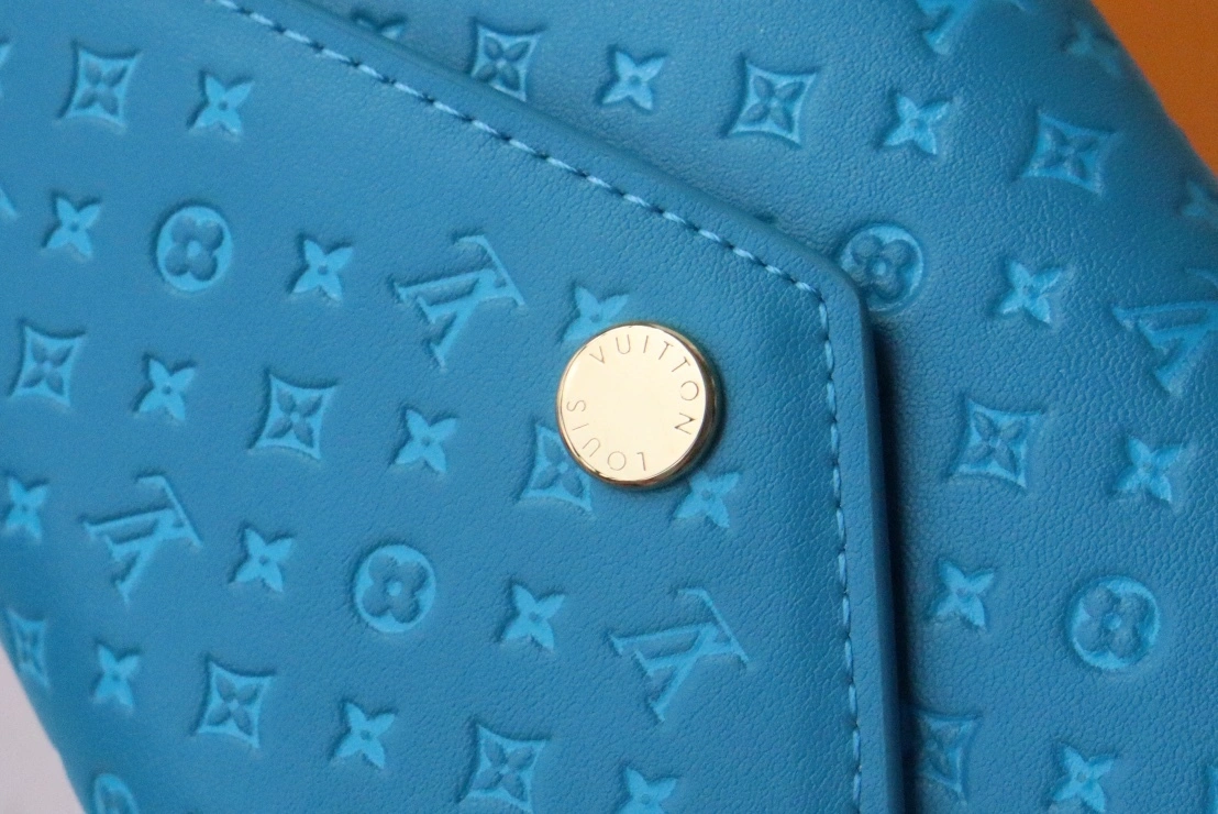 MOMO-- M82314 item：C-B106I2535V