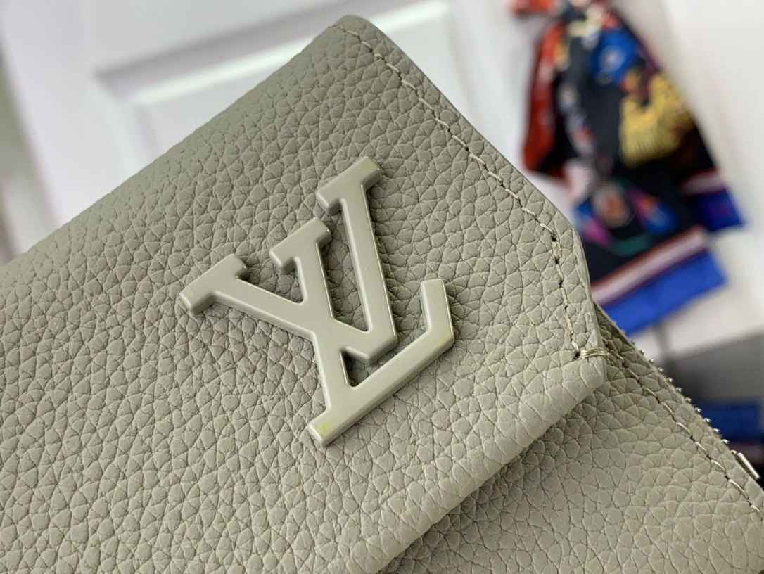 MOMO-- M82410 item:D-B174A1526