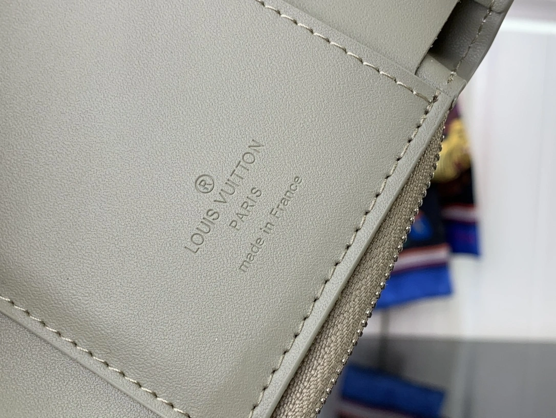 MOMO-- M82410 item:D-B174A1526