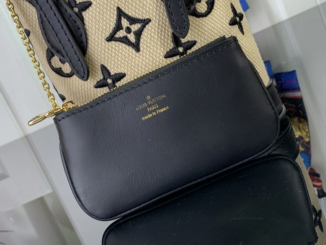 &MOMO-- M82418 item：C-B063I2522V