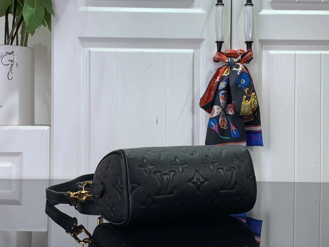 MOMO-- M82450 item:D-B174A1523
