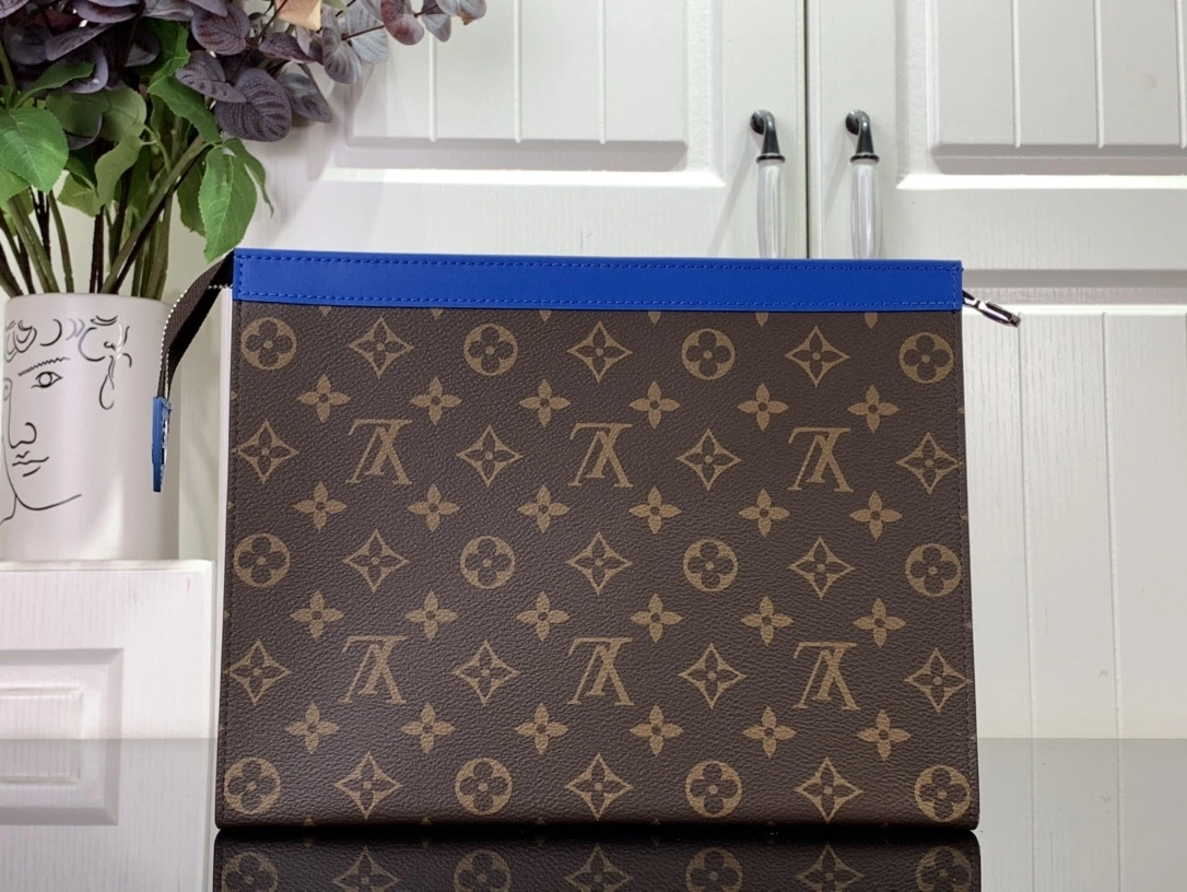MOMO-- M82856 Pochette Voyage Monogram item:C-B063L0805R