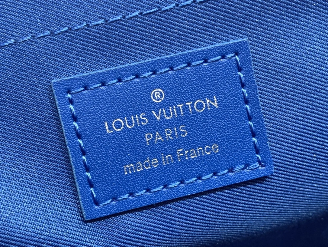 MOMO-- M82856 Pochette Voyage Monogram item:C-B063L0805R